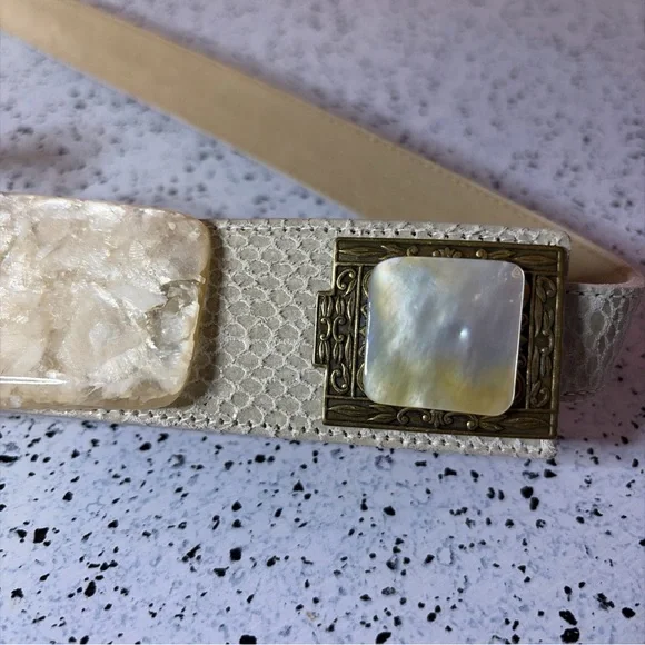 Details by Ursula Tan Leather Belt Tooled Stone Marble Brass Buckle Adjustable - Picture 3 of 6